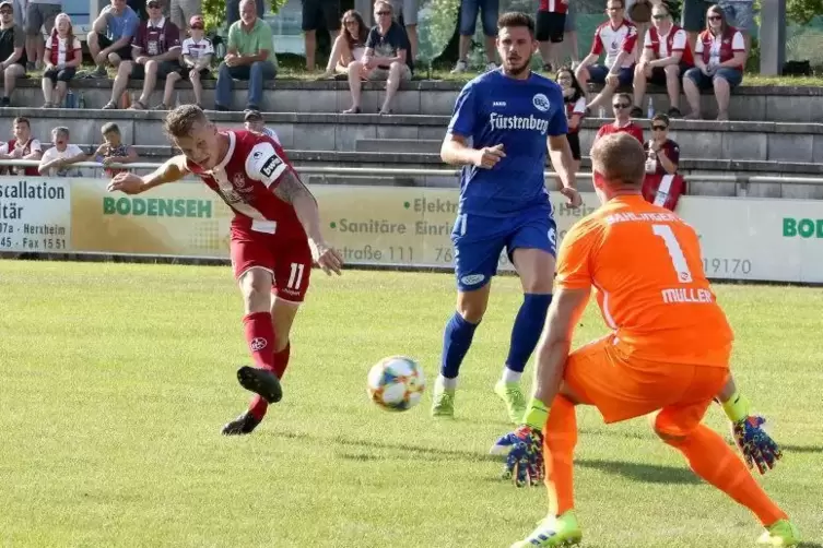 Florian Pick beim 2:1. Foto: Iversen 