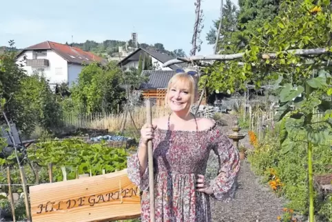 Heute: Gärtnern wie einst Hildegard von Bingen – in den „Hildegarten“ hat Stephie Pflüger viel Zeit investiert.