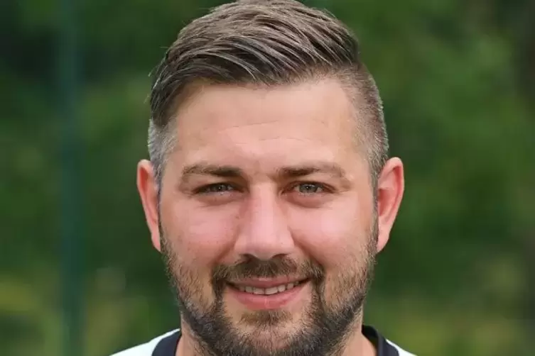 Hat mit seinem Team einen guten Start hingelegt: Daniel Preuß, Trainer der SG Rieschweiler II.  Archivfoto: Laborenz