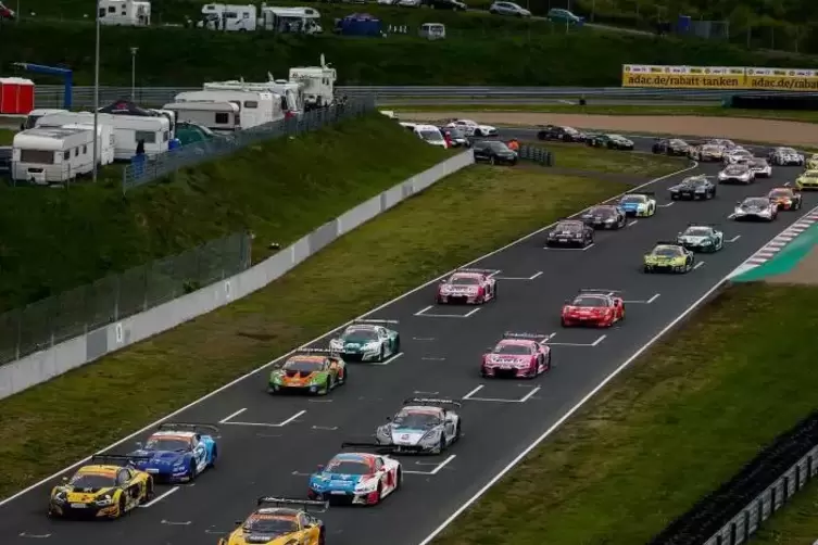 In Oschersleben zum Saisonstart stand der Schütz-Mercedes schon mal ganz vorne in der Startaufstellung. Ob die beiden Piloten di