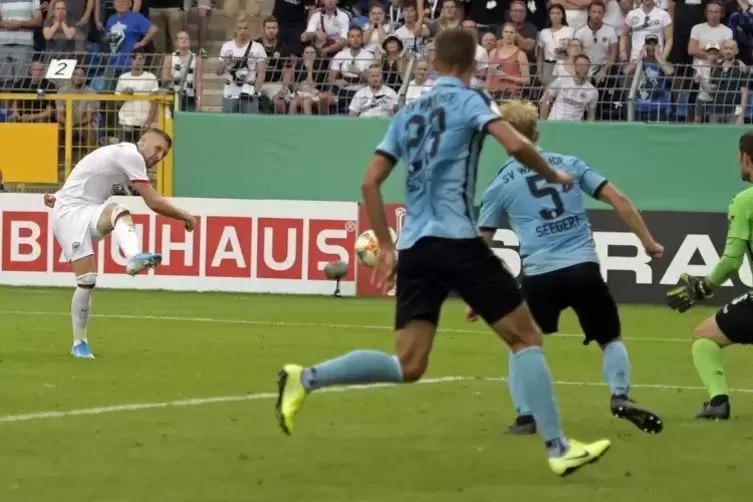 Das 4:3 – Ante Rebic trifft. Foto: KUNZ