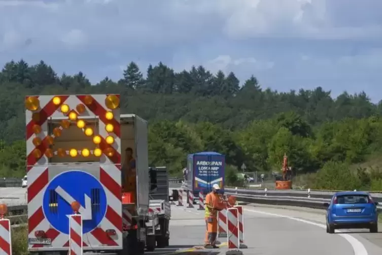 Nur eine Spur steht auf der A 62 am Quirnbacher Damm bis Ende des Jahres zur Verfügung. Foto: m. hoffmann