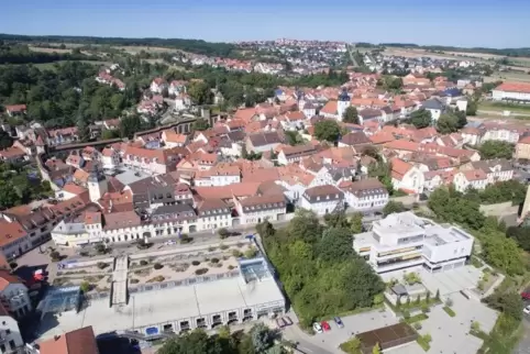 Braucht eine Stadt wie Kirchheimbolanden drei Beigeordnete? Im Stadtrat gab es da am Mittwochabend unterschiedliche Ansichten.  