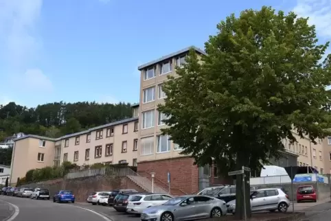 Die Kliniken in Pirmasens, Zweibrücken und Kaiserslautern sind als Fusionspartner im Gespräch.  Foto: Buchholz