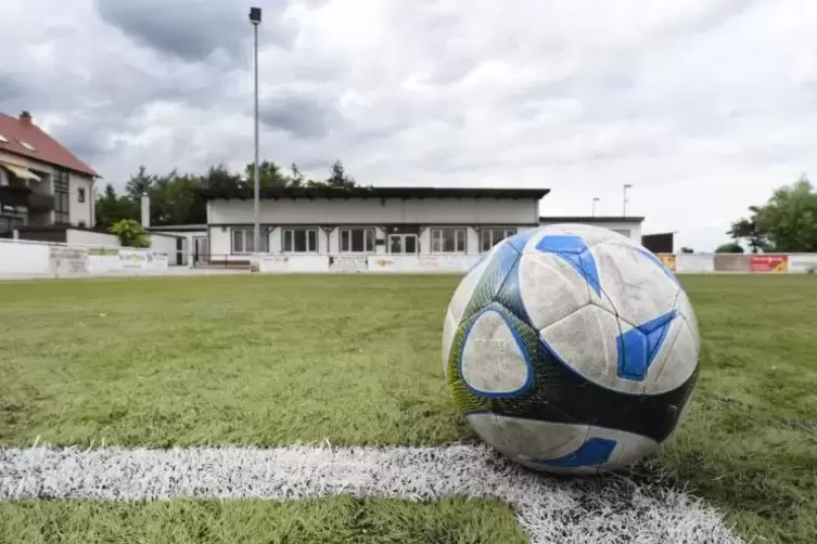 Fußball und Wurstmarkt? Veträgt sich das ?