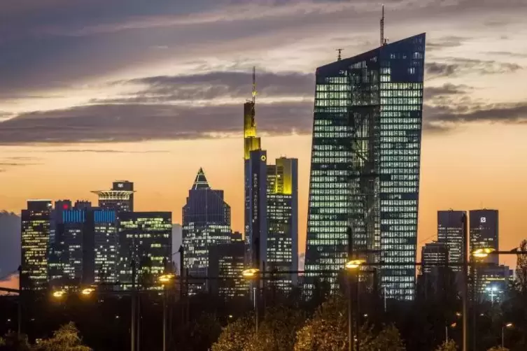 In Frankfurt hat die der Europäische Zentralbank (EZB) ihren Sitz.