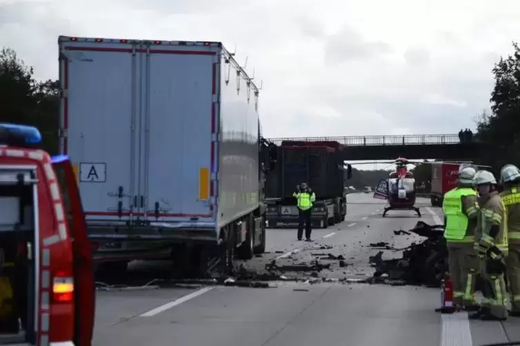 Hockenheim Erneut Schwerer Unfall Auf A6 Speyer Die Rheinpfalz 3858