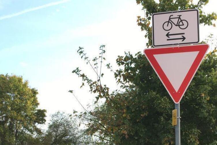 fahrrad im blauen kreis verhkers zeichen