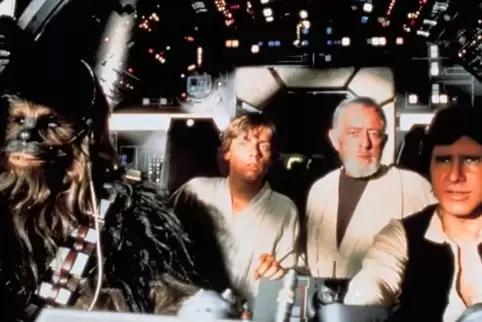 Der kürzlich verstorbene Peter Mayhew sowie Mark Hamill, Alec Guinness und Harrison Ford (von links) waren 1977 die Stars des al