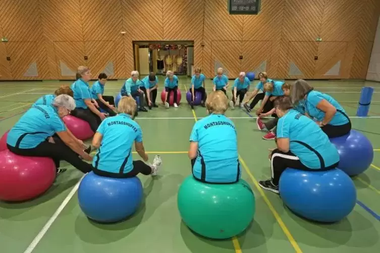 Die Gymnastik-Frauen wollen nicht nur fit bleiben, sondern zur Stelle sein, wenn der Verein sie braucht.