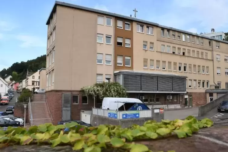 Die Situation des Rodalber Krankenhaus solle nicht mit der Lage der Loreley-Kliniken verglichen werden, sagte Marienhaus-Geschäf