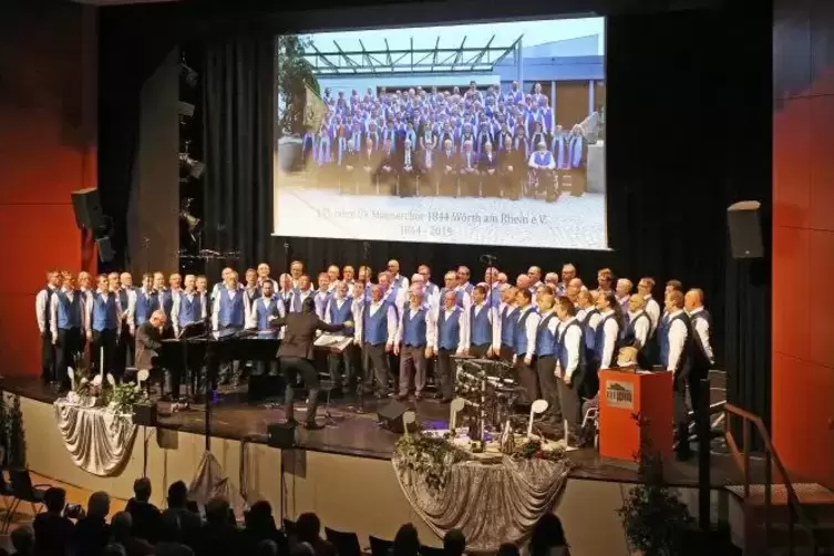 Ein „gesunder“ Chor: Die 70 Wörther Sänger.