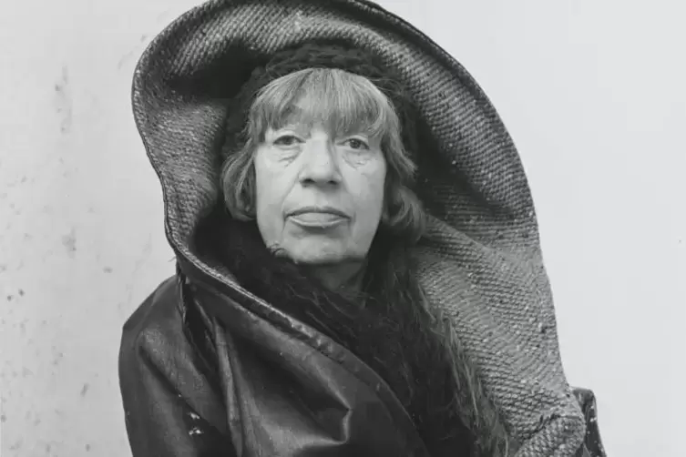 Eigener Kopf, eigener Stil, eigener Hut: Lee Krasner im Jahr 1972, fotografiert von Irving Penn.