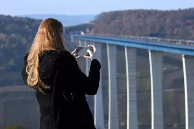 160 Meter hoch: die neue Brücke über die Mosel.