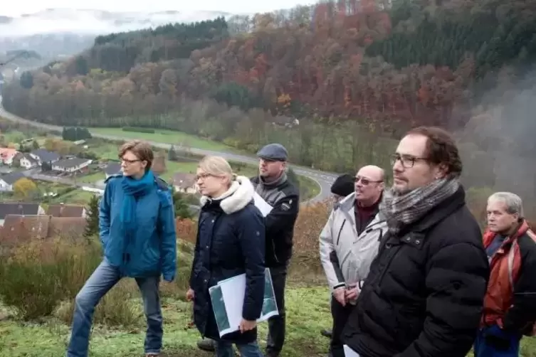 Wie sieht es im Naturschutzgebiet Mittagsfels zurzeit aus? Das wollten Fachleute bei einer Exkursion klären.