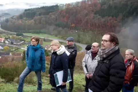 Wie sieht es im Naturschutzgebiet Mittagsfels zurzeit aus? Das wollten Fachleute bei einer Exkursion klären.