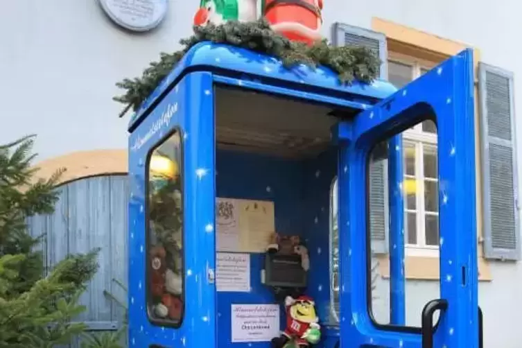 Beliebt auf dem Weihnachtsmarkt: das Himmelstelefon.