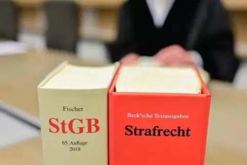 Zu vier Jahren Haft hat das Landgericht Mannheim am Freitag einen 44-Jährigen verurteilt, der auf den Philippinen Kinder missbra