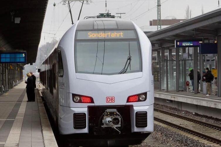 Akku Hybrid Triebwagen Für Viele Pfälzer Bahnstrecken Pfalz Die Rheinpfalz 