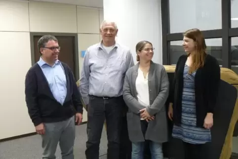 Wirtschaftsförderer Reiner Bauer mit den drei Klimaschutzmanagern Klaus-Dieter Jacubasch, Katharina Russy und Lena Gilcher.